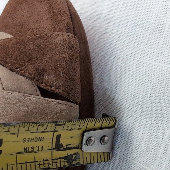 Michael Kors sandals, brown tan leather, thick heel, women's sz 9 - Picture 12 of 12